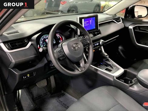 Used 2024 Toyota RAV4 LE image 17