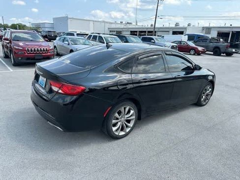 Used 2015 Chrysler 200 S w/ Navigation & Sound Group I FWD image 21
