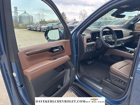 Used 2026 Chevrolet Tahoe High Country w/ Sun And Tow Package image 12