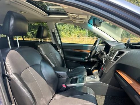 Used 2014 Subaru Outback 3.6R Limited w/ Moonroof Package AWD/4WD image 23