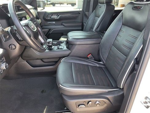 Used 2024 GMC Sierra 1500 AT4X image 14