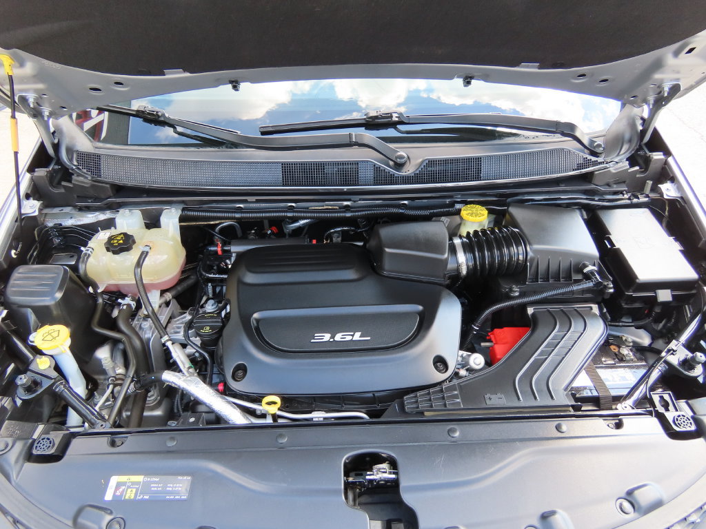 Used 2018 Chrysler Pacifica L FWD image 55