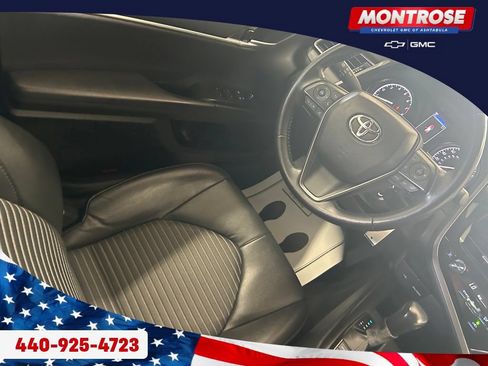 Used 2024 Toyota Camry SE FWD image 23