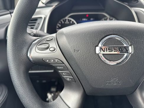 Used 2019 Nissan Murano S image 47