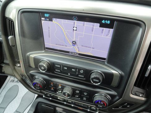 Used 2018 Chevrolet Silverado 1500 High Country image 28