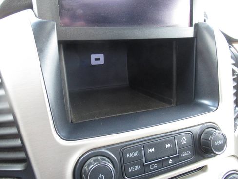 Used 2017 GMC Yukon Denali w/ Open Road Package image 36