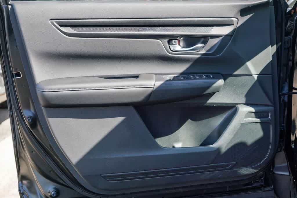 Used 2025 Honda CR-V EX image 15