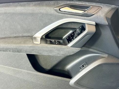 New 2026 Audi SQ5 Premium Plus AWD/4WD image 15