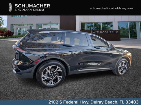 New 2025 Lincoln Nautilus Premier AWD/4WD image 7