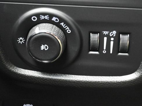 New 2025 Jeep Grand Cherokee Limited image 25