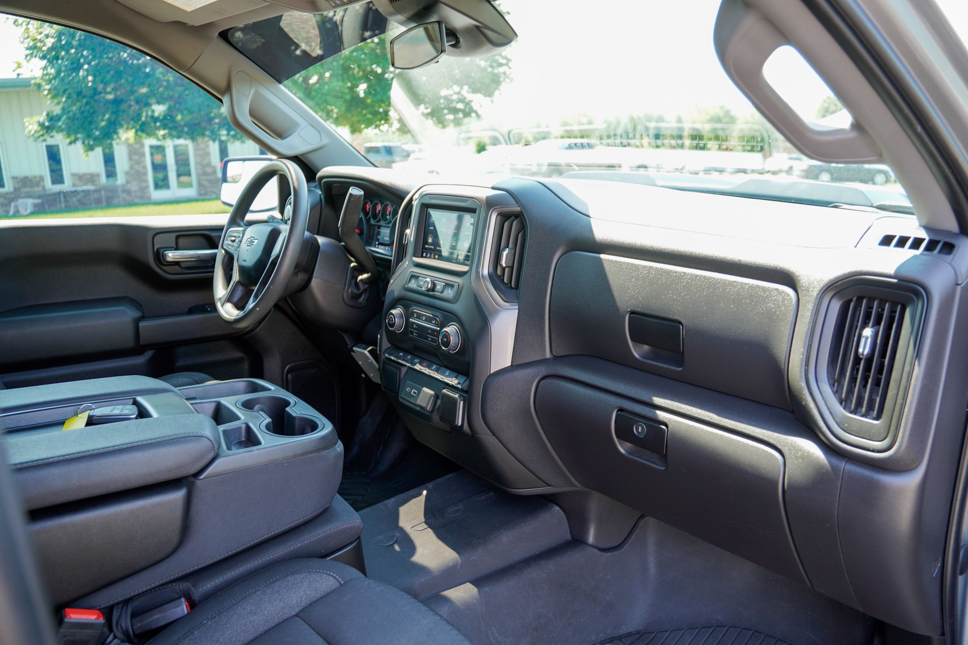 Used 2024 Chevrolet Silverado 1500 Custom Trail Boss w/ LPO, Dark Essentials Package AWD/4WD image 16