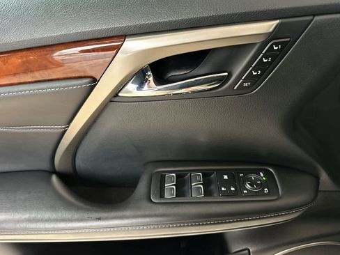 Used 2019 Lexus RX 350L w/ Premium Package image 12