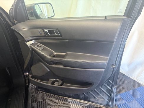Used 2018 Ford Explorer 4WD Police Interceptor image 15