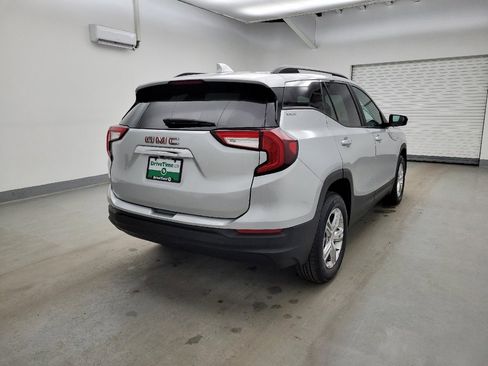 Used 2022 GMC Terrain SLE w/ Driver Convenience Package image 9