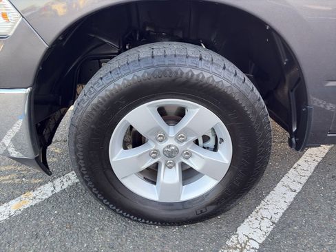 Used 2022 RAM 1500 Classic SLT image 2