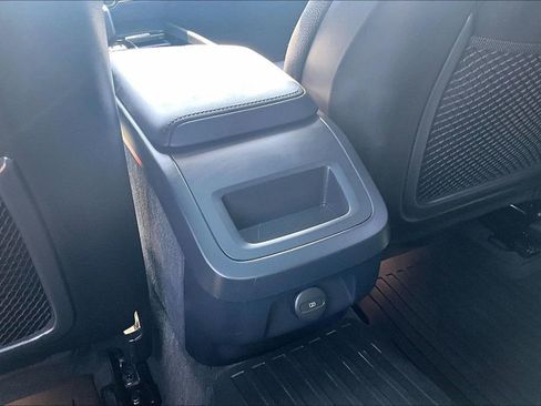 Used 2024 Volvo V60 B5 Cross Country Plus image 33