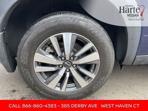 Certified 2024 Nissan Pathfinder SL AWD/4WD image 16