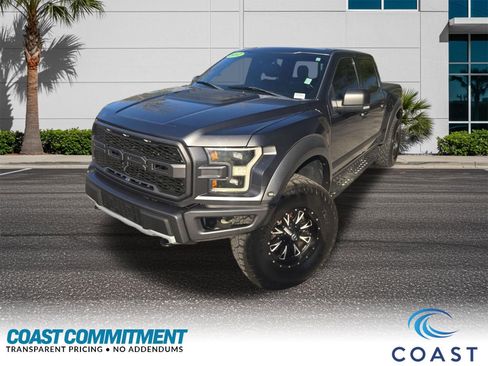 Used 2017 Ford F150 Raptor w/ Equipment Group 802A Luxury image 2