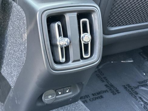 Certified 2023 Volvo XC40 Recharge Ultimate w/ Protection Package Premier image 22