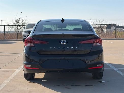 Used 2020 Hyundai Elantra Value Edition w/ Cargo Package (C1) image 8