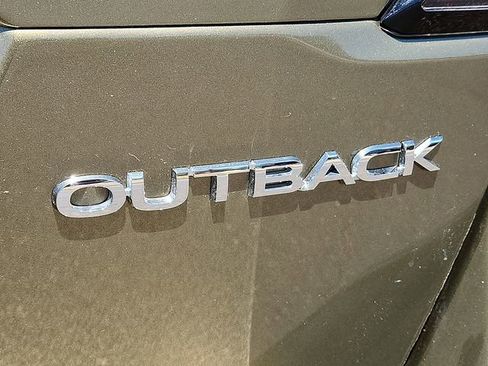 Certified 2025 Subaru Outback Limited AWD/4WD image 9