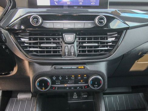 Used 2025 Ford Escape ST-Line Select AWD/4WD image 26