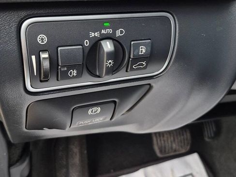 Used 2015 Volvo XC60 T5 Premier FWD image 37
