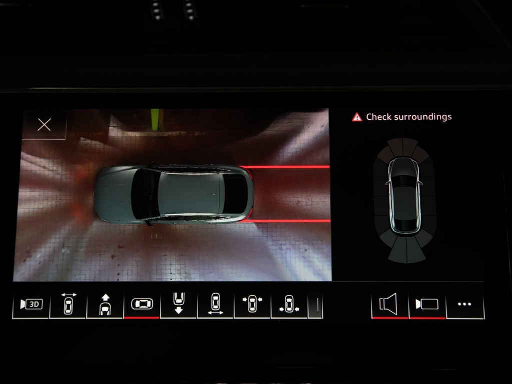 Used 2021 Audi e-tron Premium Plus w/ Premium Plus Package AWD/4WD image 25