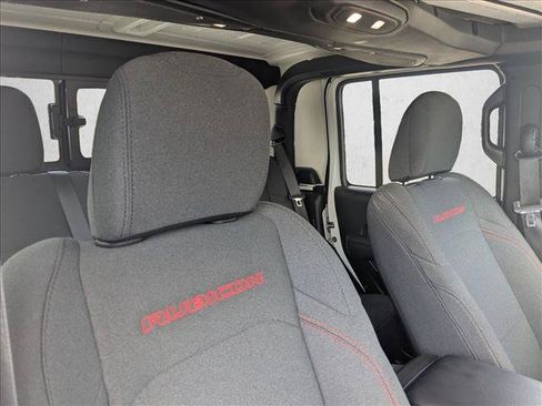 Used 2026 Jeep Gladiator Rubicon AWD/4WD image 17