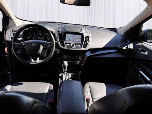 Certified 2019 Ford Escape Titanium AWD/4WD image 5