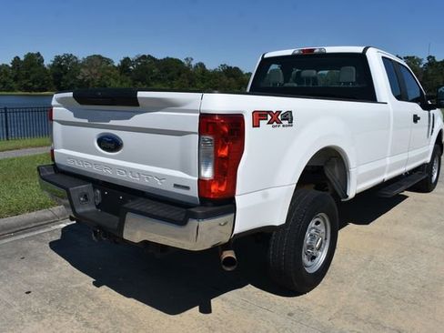 Used 2019 Ford F250 XL w/ XL Value Package image 4