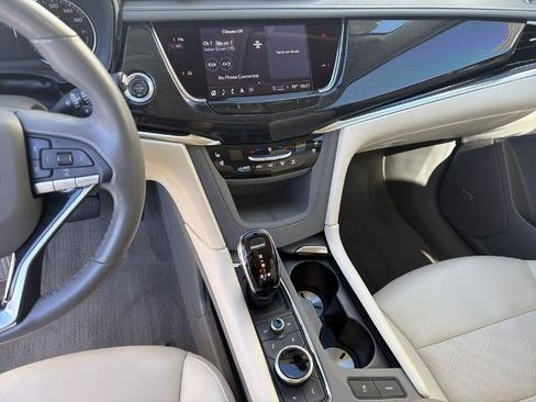 Certified 2023 Cadillac XT6 Premium Luxury FWD image 30