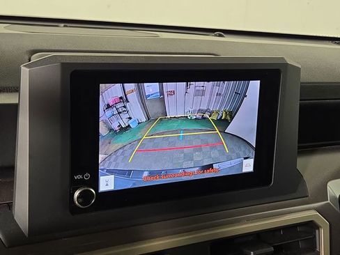 Used 2024 Toyota Tacoma TRD Off-Road image 18