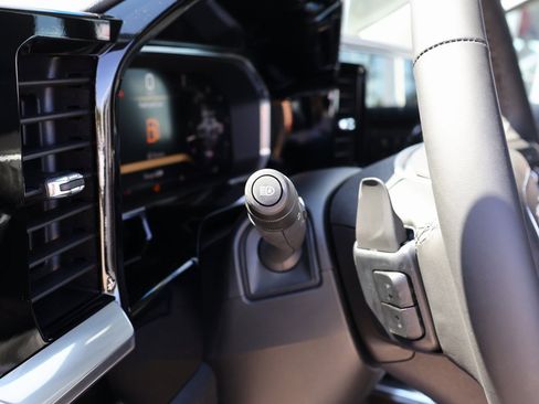 New 2026 GMC Sierra 1500 Elevation w/ Preferred Package image 13