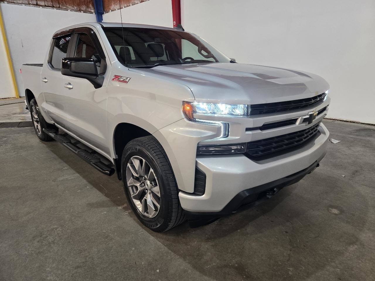 Used 2019 Chevrolet Silverado 1500 RST AWD/4WD image 1
