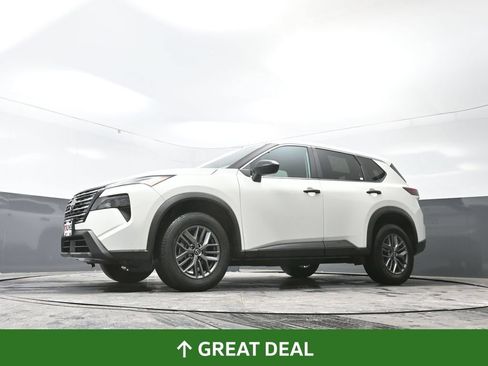 Used 2024 Nissan Rogue S AWD/4WD image 53