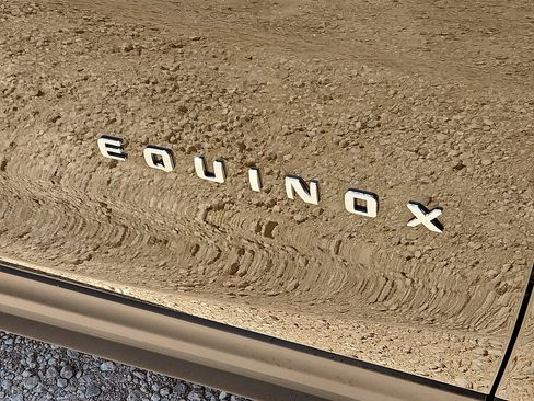 Used 2024 Chevrolet Equinox LT w/ LPO, Floor Liner Package FWD image 8