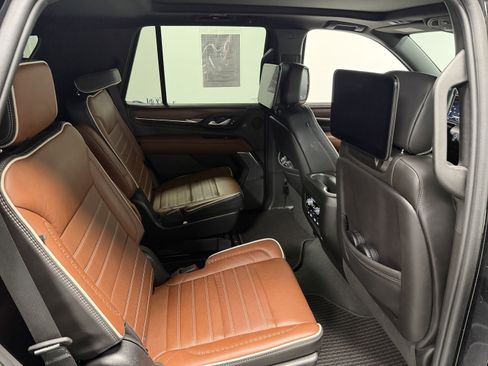 Used 2023 GMC Yukon Denali Ultimate image 28