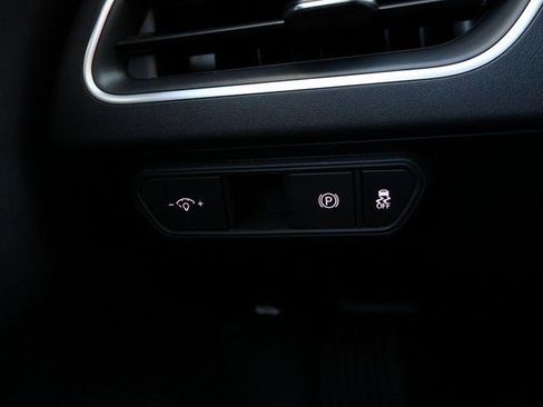 New 2025 Kia K4 LXS image 38