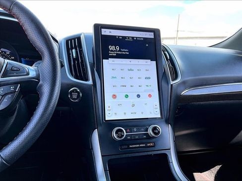 Used 2021 Ford Edge ST-Line image 18