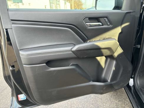 Used 2023 Chevrolet Colorado LT w/ LT Convenience Package III image 22