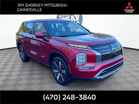 New 2025 Mitsubishi Outlander SE image 1