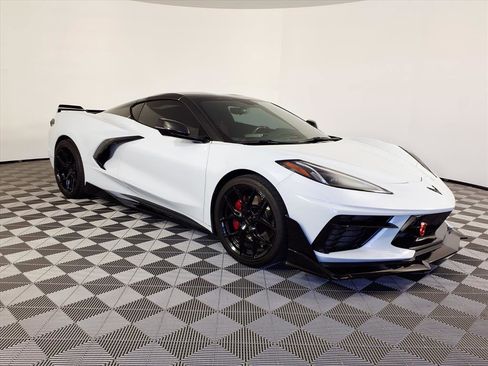Used 2020 Chevrolet Corvette Stingray Premium Cpe w/ 3LT Preferred Equipment Group image 3