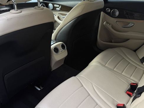 Used 2017 Mercedes-Benz C 300 4MATIC Sedan image 32