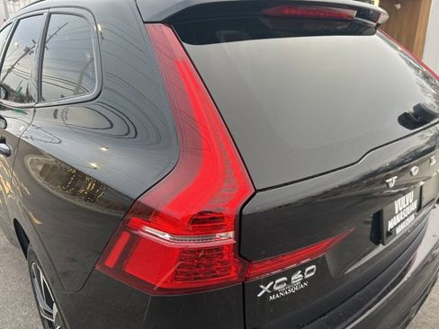 Certified 2025 Volvo XC60 B5 Plus image 10