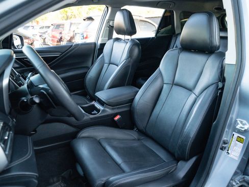 Used 2024 Subaru Outback Touring XT AWD/4WD image 16