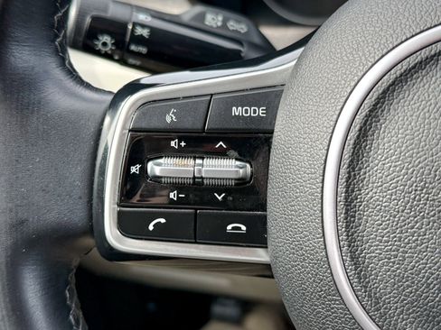 Certified 2023 Kia Sorento S w/ Panoramic Sunroof Package image 29