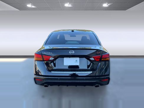 Used 2023 Nissan Altima 2.5 SR image 10