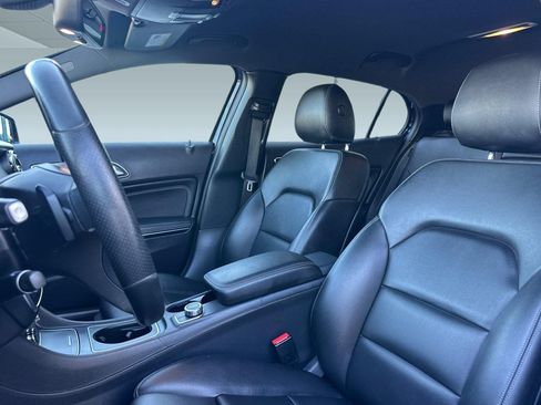 Used 2018 Mercedes-Benz GLA 250 image 5