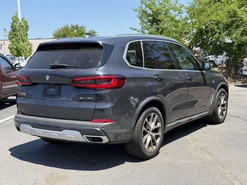 Used 2021 BMW X5 xDrive40i w/ Premium Package AWD/4WD image 2